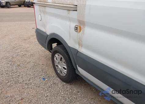 2017 Ford Transit-250 z USA, uszkodzony, nr VIN 1FTYR1YM8HKB51464